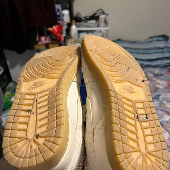 Jordan 1 white - Picture 7 of 9